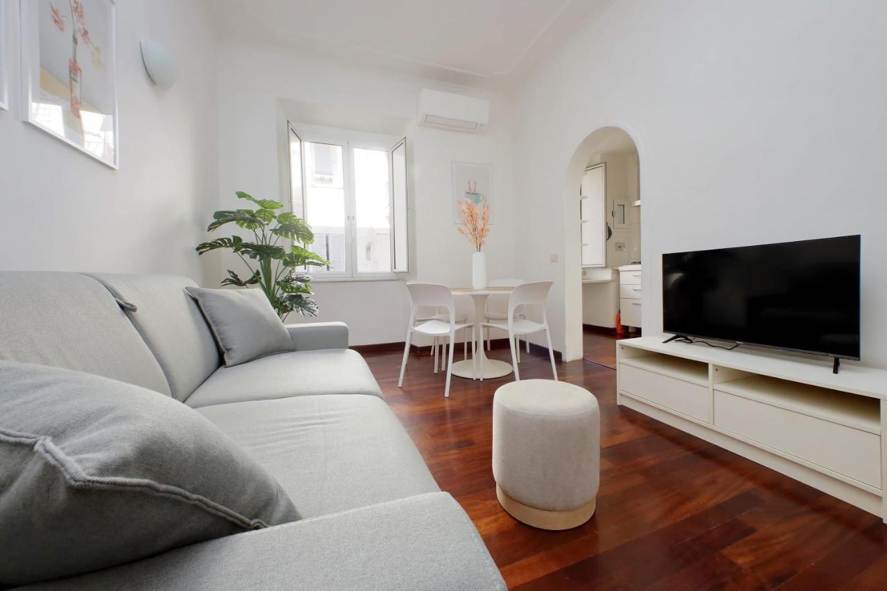Domus Lou Elegante Appartamento In Trastevere Roma Esterno foto