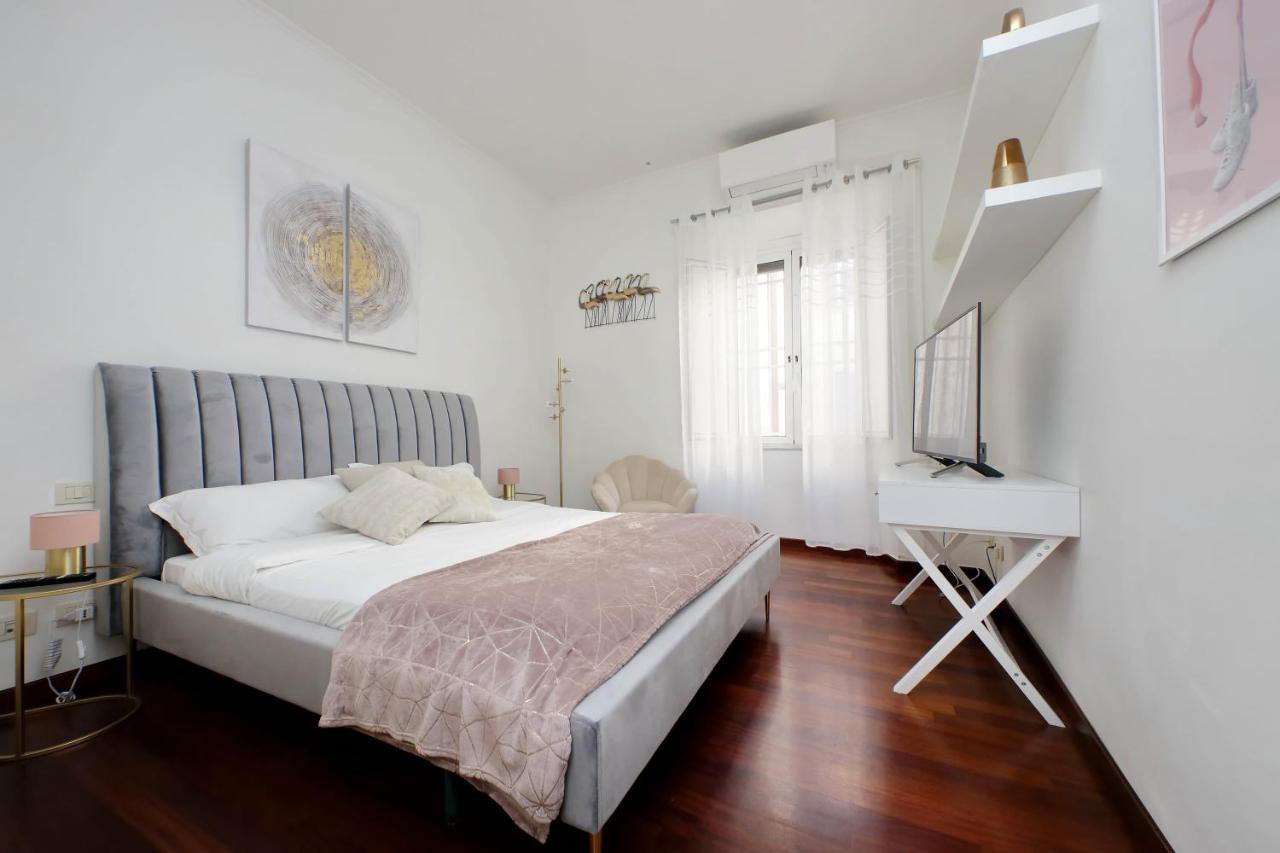 Domus Lou Elegante Appartamento In Trastevere Roma Esterno foto